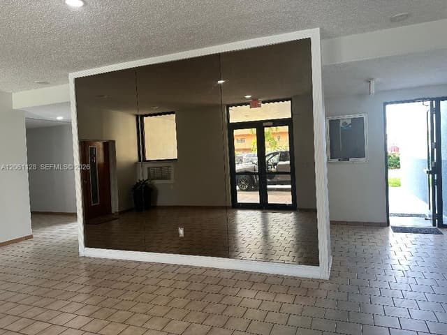 1820 W 53rd St # 518, Hialeah FL 33012 - Hialeah, FL - Photo 3