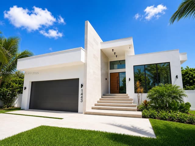 1443 Funston St, Hollywood FL 33020 - Hollywood, FL - Photo 2