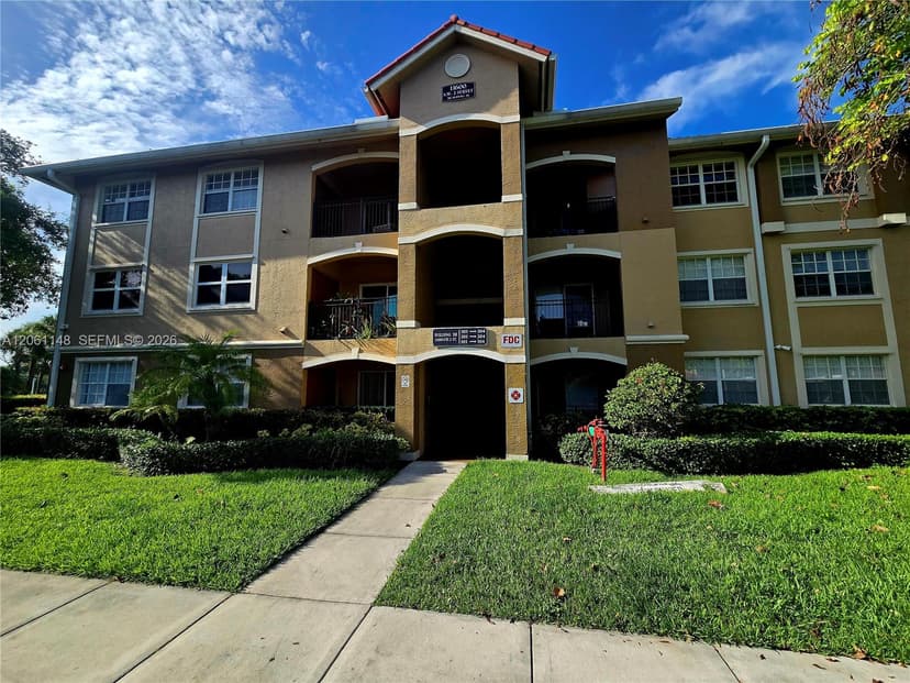 11600 SW 2nd St # 18104, Pembroke Pines FL 33025