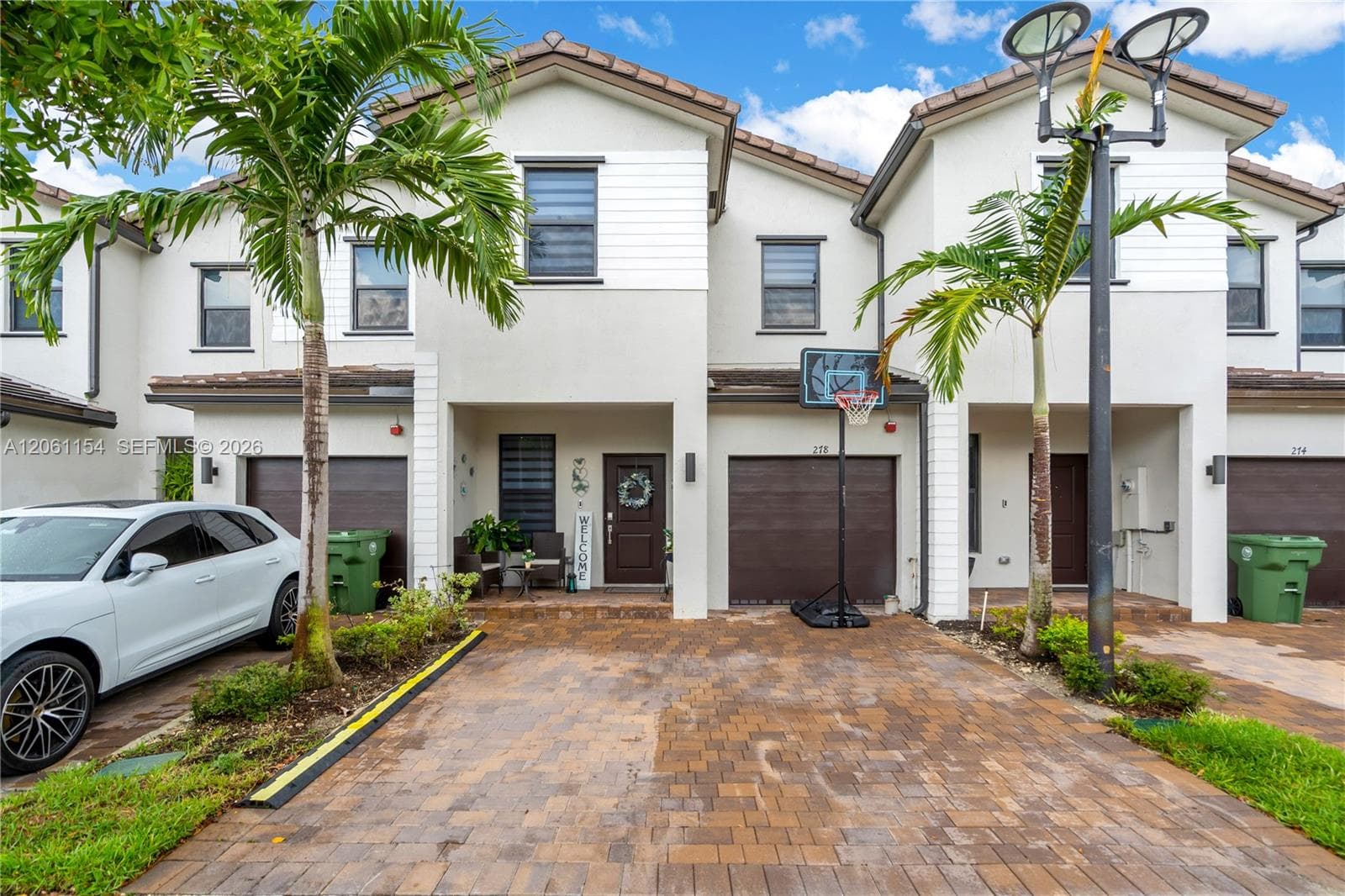 278 SW 159th Pl, Pembroke Pines FL 33027