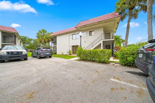 16257 Saddle Club Rd # 201, Weston FL 33326 - Weston, FL - Photo 3