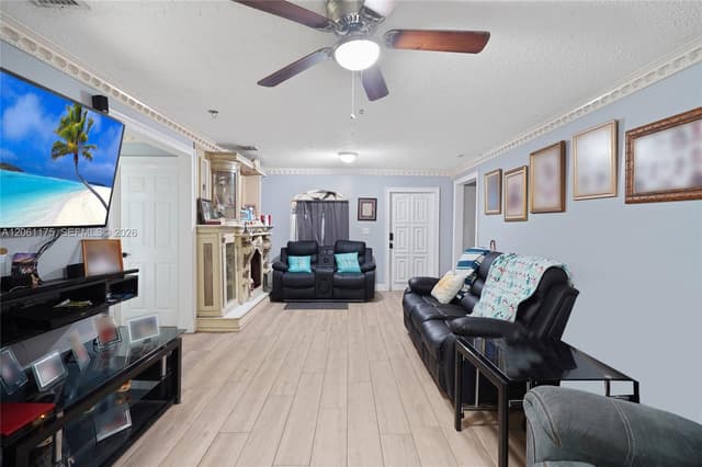 20504 NW 19th Ave, Miami Gardens FL 33056 - Miami Gardens, FL - Photo 4