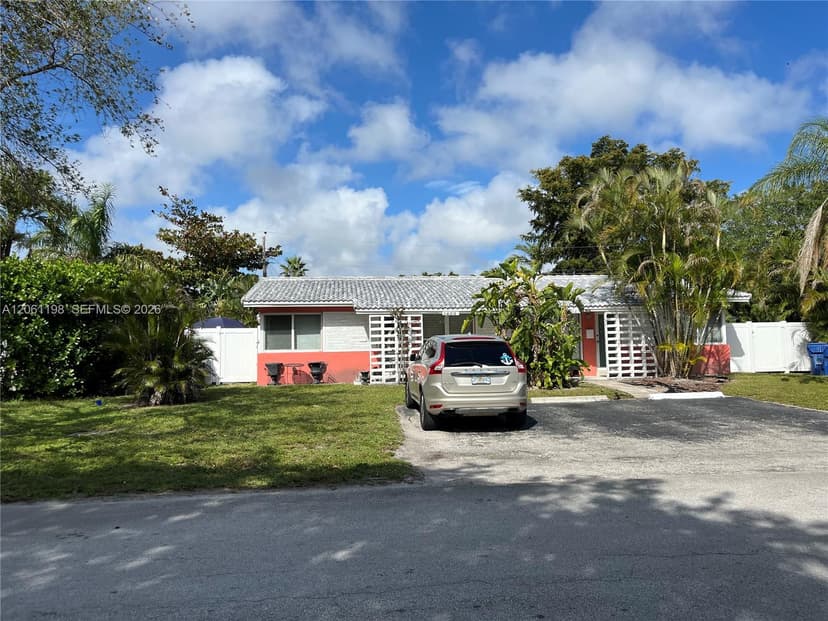 1409 NE 21st St, Wilton Manors FL 33305
