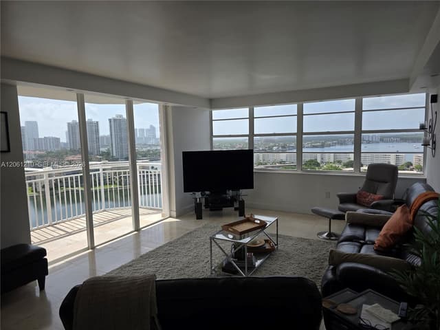 18081 Biscayne Blvd BOAT SLIP & UNIT # 1805, Aventura FL 33160 - Aventura, FL - Photo 6