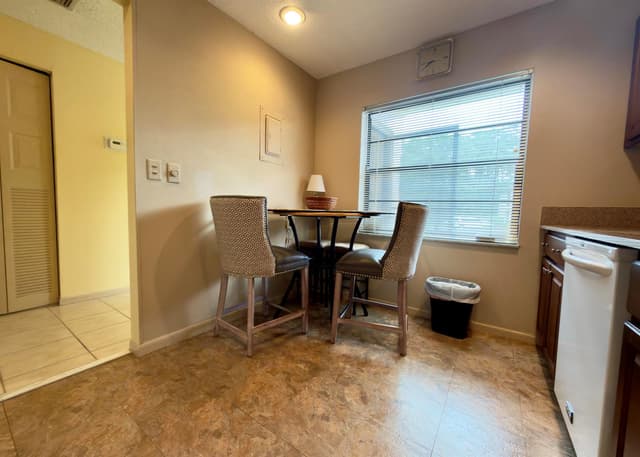 21338 Juego Circle # 11g, Boca Raton FL 33433 - Boca Raton, FL - Photo 5
