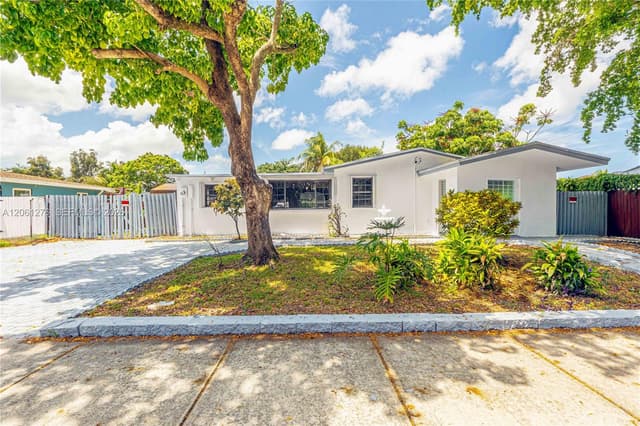 4011 SW 32nd St, West Park FL 33023 - West Park, FL - Photo 2
