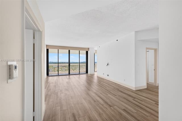 2000 Island Blvd # 3008, Aventura FL 33160 - Aventura, FL - Photo 3