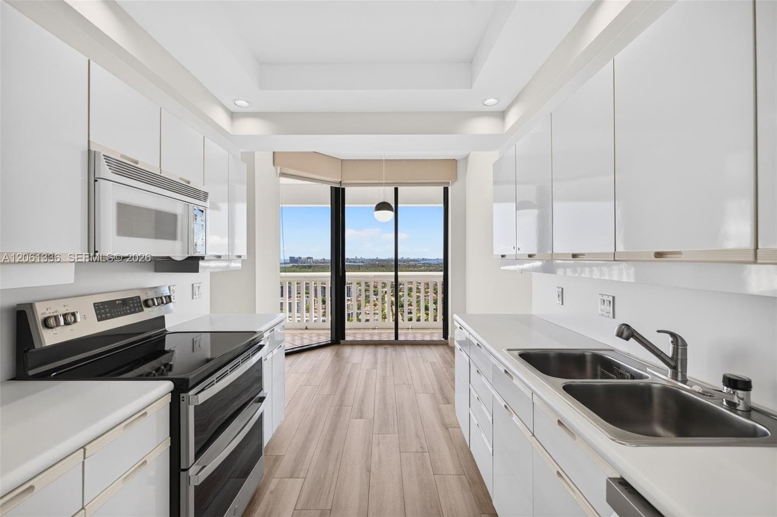 2000 Island Blvd # 3008, Aventura FL 33160 - Aventura, FL - Photo 1