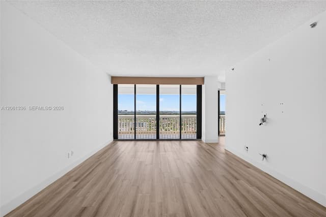 2000 Island Blvd # 3008, Aventura FL 33160 - Aventura, FL - Photo 4