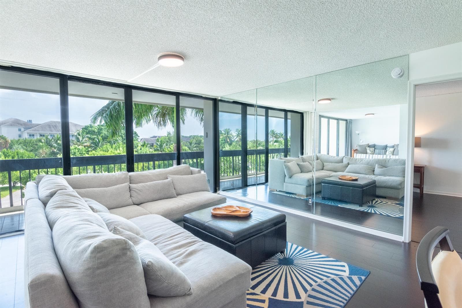 2400 PRESIDENTIAL Way # 302, West Palm Beach FL 33401 - West Palm Beach, FL - Photo 1