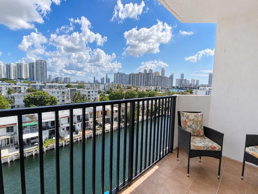 3703 NE 166th St # 704, North Miami Beach FL 33160