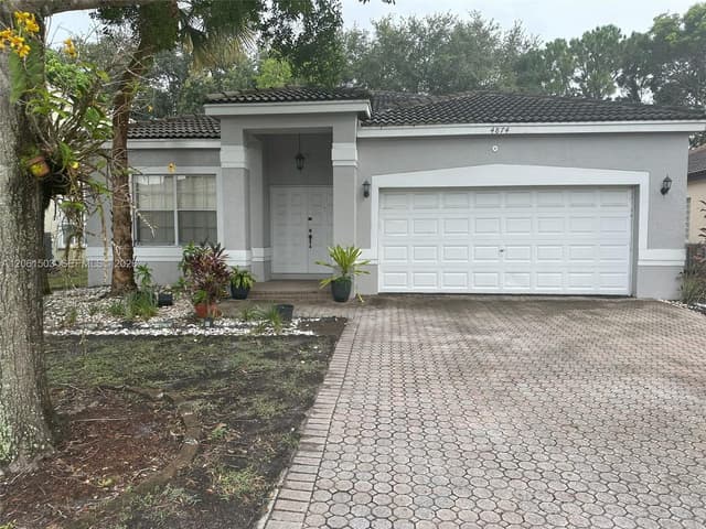 4874 NW 57th Mnr, Coconut Creek FL 33073 - Coconut Creek, FL - Photo 2