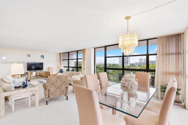 600 Parkview Dr # 709, Hallandale Beach FL 33009 - Hallandale Beach, FL - Photo 4