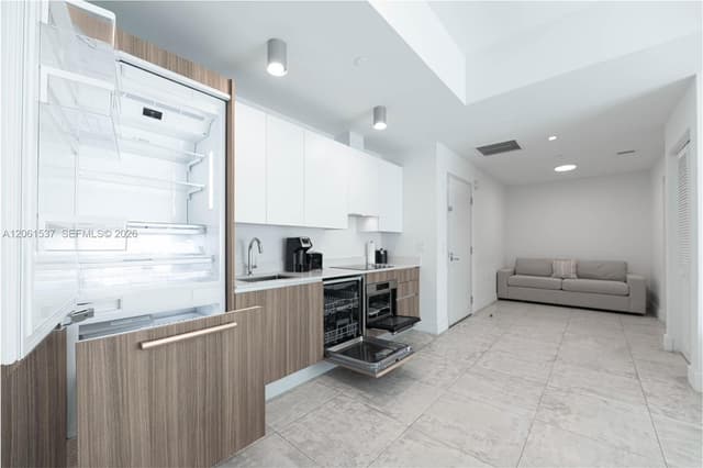 239 SW 9th St # 2103, Miami FL 33130 - Miami, FL - Photo 4