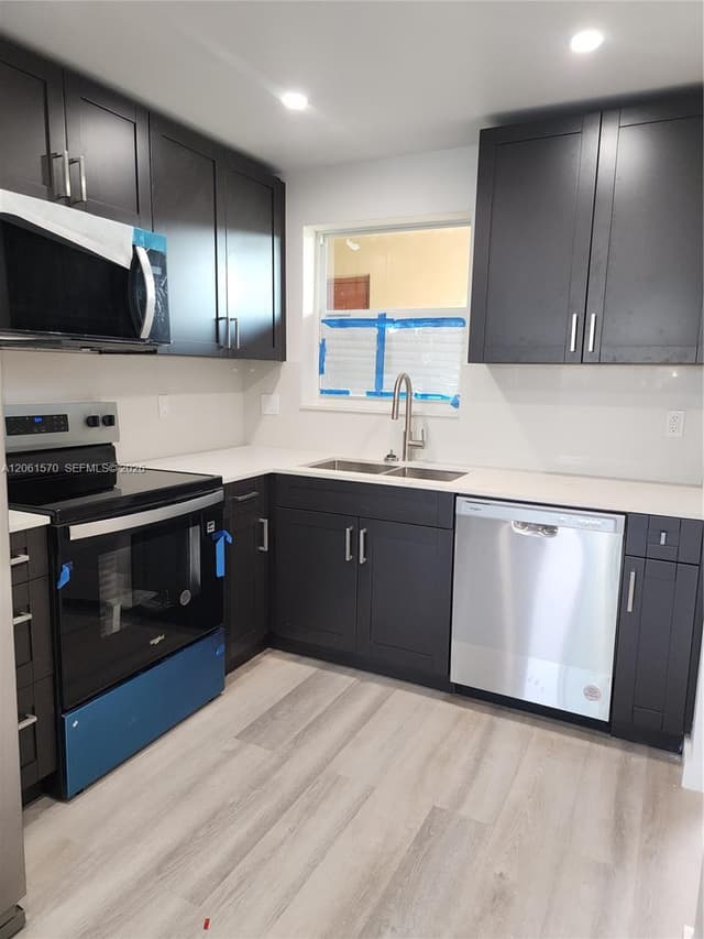 2931 E Sunrise Lakes Dr # 205, Sunrise FL 33322 - Sunrise, FL - Photo 4