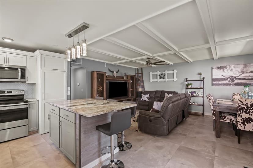 352 Saxony Trail # 352, Delray Beach FL 33446