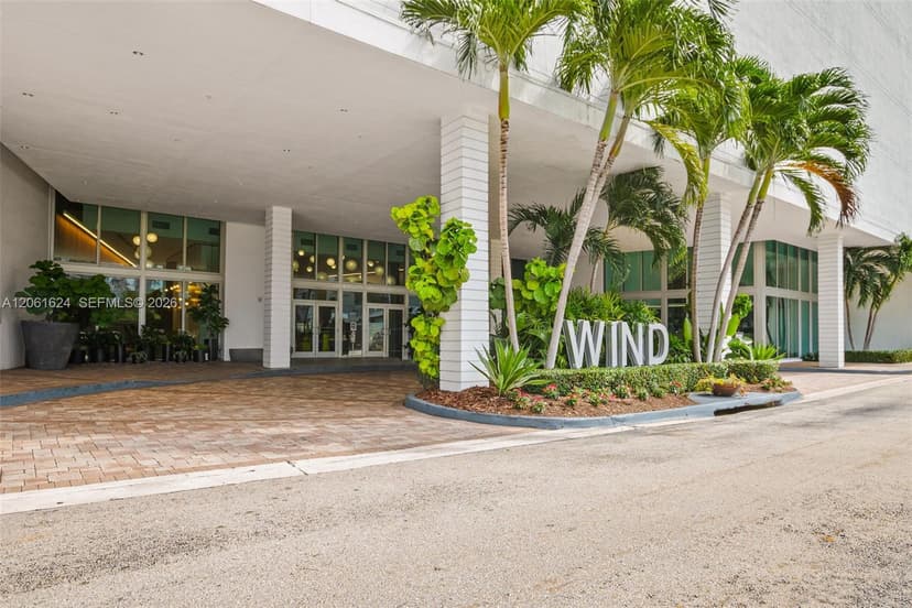350 S Miami Ave # 1805, Miami FL 33130