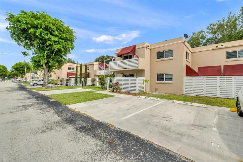 14382 SW 97th Ter, Miami FL 33186