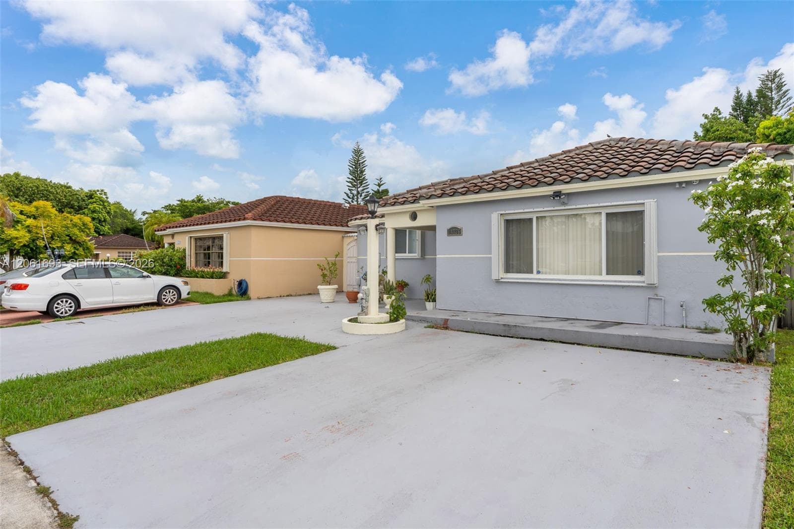 14726 SW 82nd Ter, Miami FL 33193 - Miami, FL - Photo 1