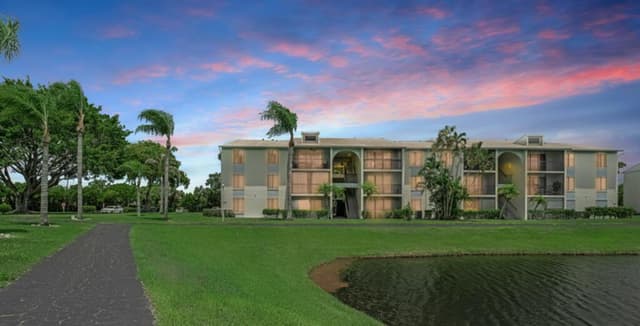 1112 GREEN PINE Boulevard # G3, West Palm Beach FL 33409 - West Palm Beach, FL - Photo 2