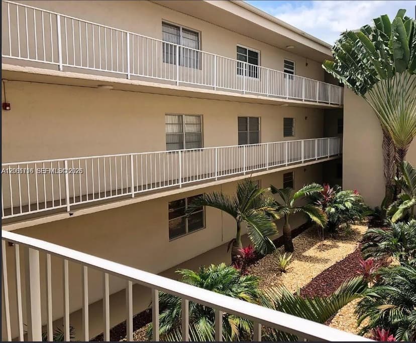 7705 SW 86th St # 211, Miami FL 33143