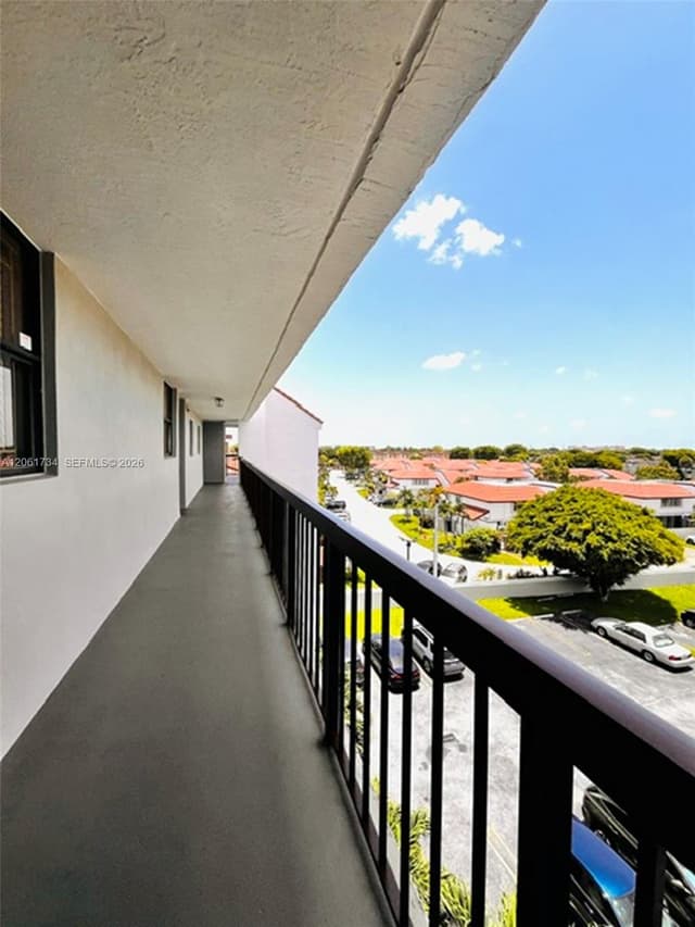 10145 NW 9th St Cir # 505, Miami FL 33172 - Miami, FL - Photo 3