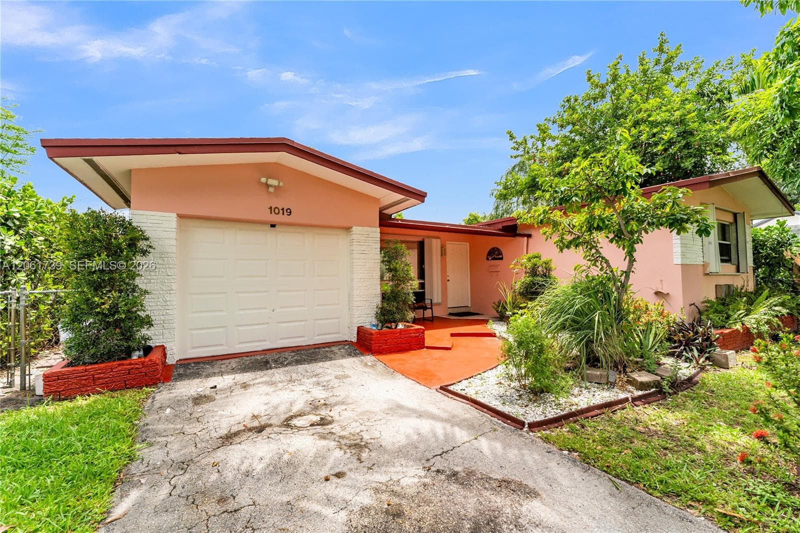 1019 S 29th Ave, Hollywood FL 33020 - Hollywood, FL - Photo 1
