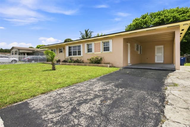 1760 NW 187th Ter, Miami Gardens FL 33056 - Miami Gardens, FL - Photo 3