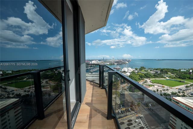 398 NE 5th St # 1615, Miami FL 33132 - Miami, FL - Photo 2