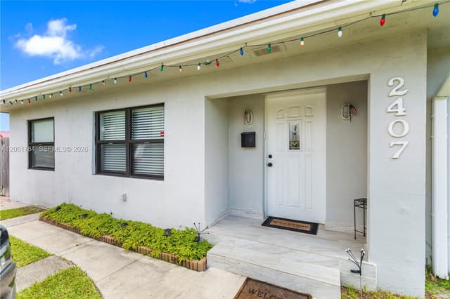 2407 Dewey St, Hollywood FL 33020 - Hollywood, FL - Photo 3