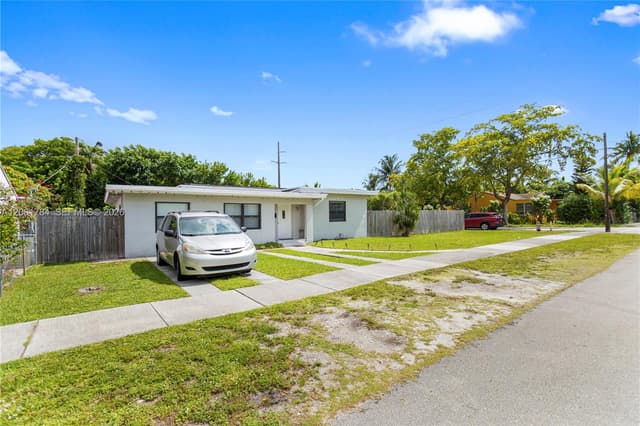 2407 Dewey St, Hollywood FL 33020 - Hollywood, FL - Photo 4