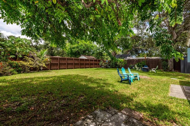5631 FREEDOM Street, Hollywood FL 33021 - Hollywood, FL - Photo 2