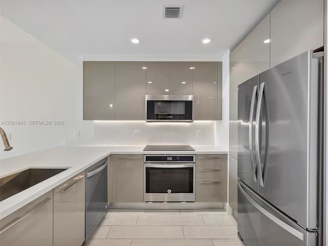 2000 Metropica Way # 502, Sunrise FL 33323 - Sunrise, FL - Photo 2