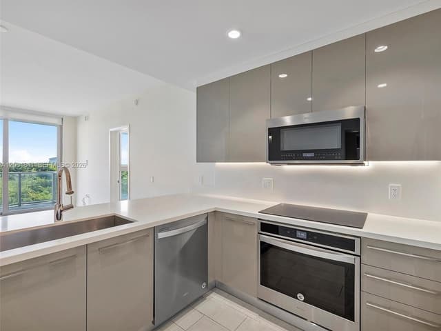 2000 Metropica Way # 502, Sunrise FL 33323 - Sunrise, FL - Photo 3