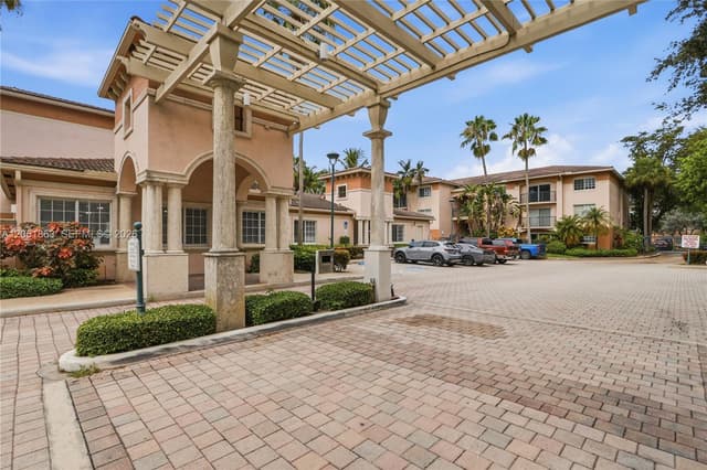 2015 SE 10th Ave # 130, Fort Lauderdale FL 33316 - Fort Lauderdale, FL - Photo 3
