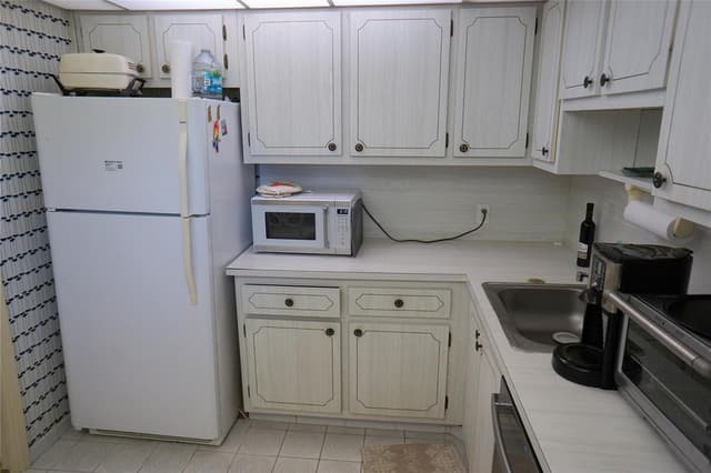 2600 S COURSE Drive # 410, Pompano Beach FL 33069 - Pompano Beach, FL - Photo 4