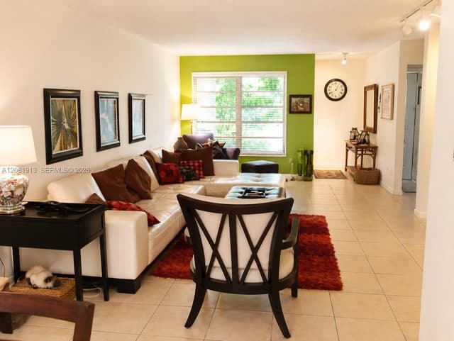224 Sea View Dr # 104, Key Biscayne FL 33149 - Key Biscayne, FL - Photo 4