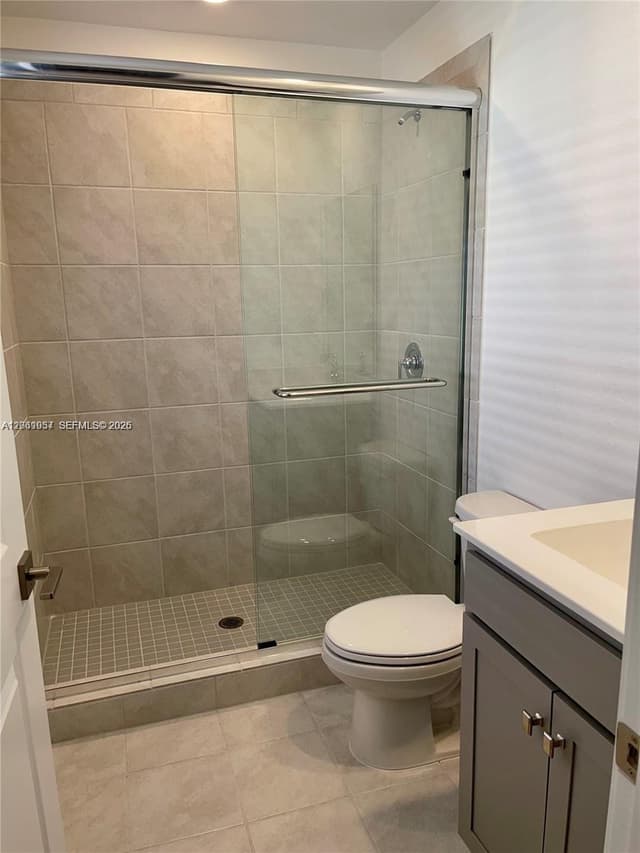 2435 SE 11th St, Homestead FL 33035 - Homestead, FL - Photo 5