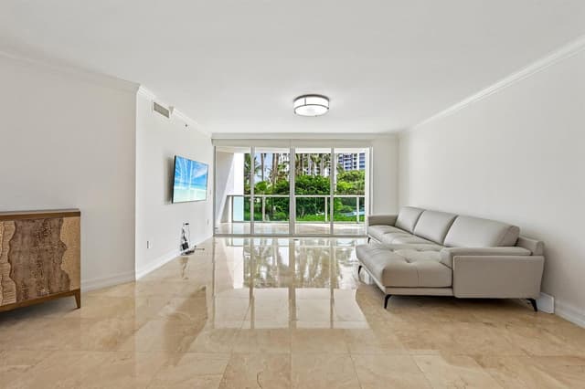 550 SE Mizner Boulevard # B206, Boca Raton FL 33432 - Boca Raton, FL - Photo 6