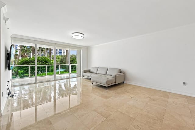 550 SE Mizner Boulevard # B206, Boca Raton FL 33432 - Boca Raton, FL - Photo 7