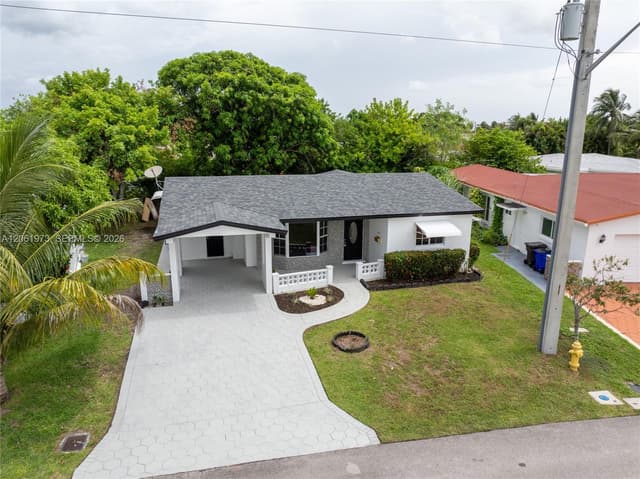4595 NW 43rd Ct, Lauderdale Lakes FL 33319 - Lauderdale Lakes, FL - Photo 2