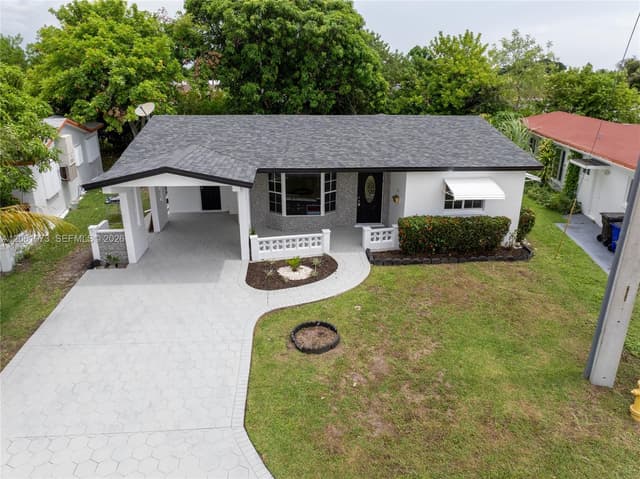 4595 NW 43rd Ct, Lauderdale Lakes FL 33319 - Lauderdale Lakes, FL - Photo 3