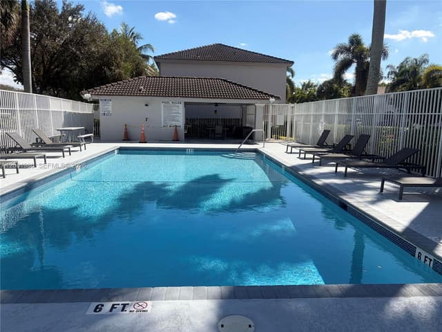16836 SW 1st Pl, Pembroke Pines FL 33027 - Pembroke Pines, FL - Photo 2