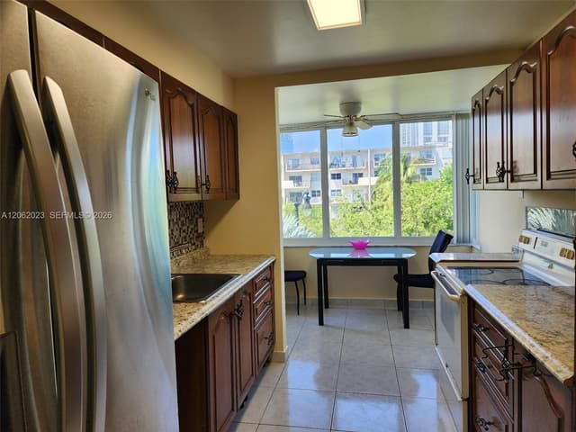 250 180th Dr # 301, Sunny Isles Beach FL 33160 - Sunny Isles Beach, FL - Photo 2