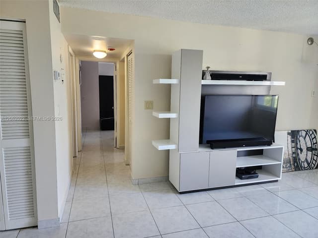 250 180th Dr # 301, Sunny Isles Beach FL 33160 - Sunny Isles Beach, FL - Photo 4