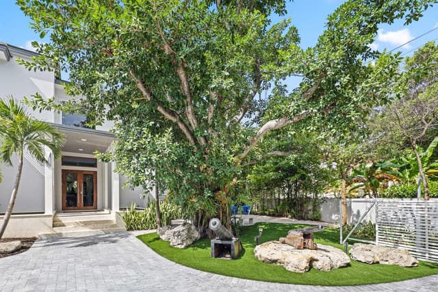 12 Sylvan Lane, Fort Lauderdale FL 33316 - Fort Lauderdale, FL - Photo 5