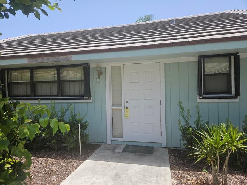 1127 E SEMINOLE Avenue # 22B, Jupiter FL 33477