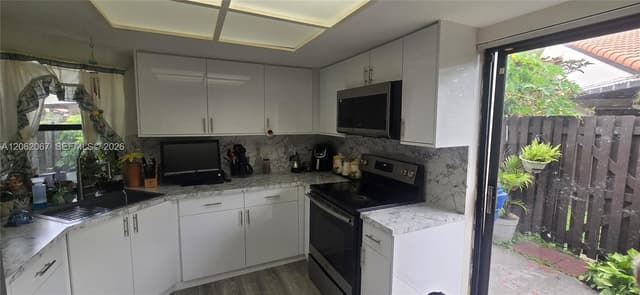 4844 SW 152nd Ct # 37, Miami FL 33185 - Miami, FL - Photo 3