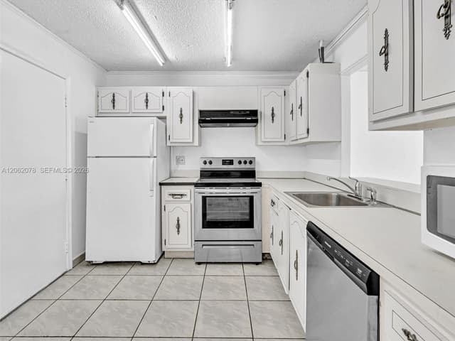 3849 NE 169th St # 405, North Miami Beach FL 33160 - North Miami Beach, FL - Photo 5