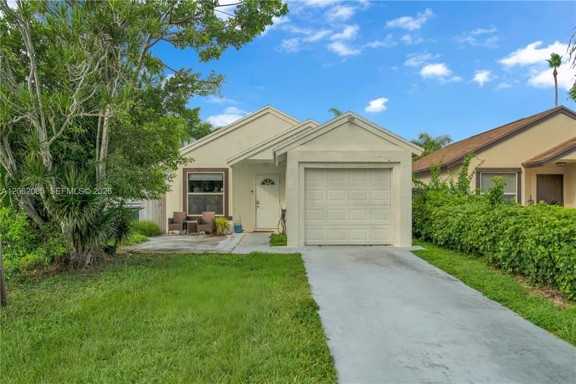 949 SW 7th Pl, Florida City FL 33034